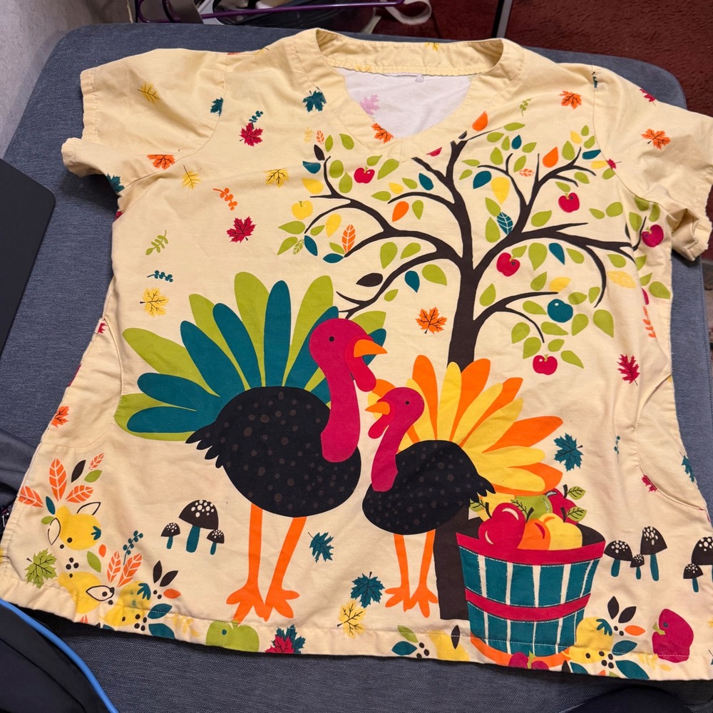 Womens Thanksgiving Turkey Scrub Top V-Neck Fall Autumn Leaves Cream Small